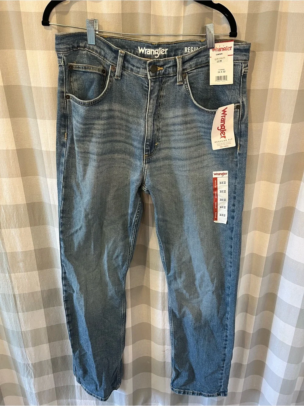 Wrangler Men’s Relaxed Fit Light Blue Jeans
